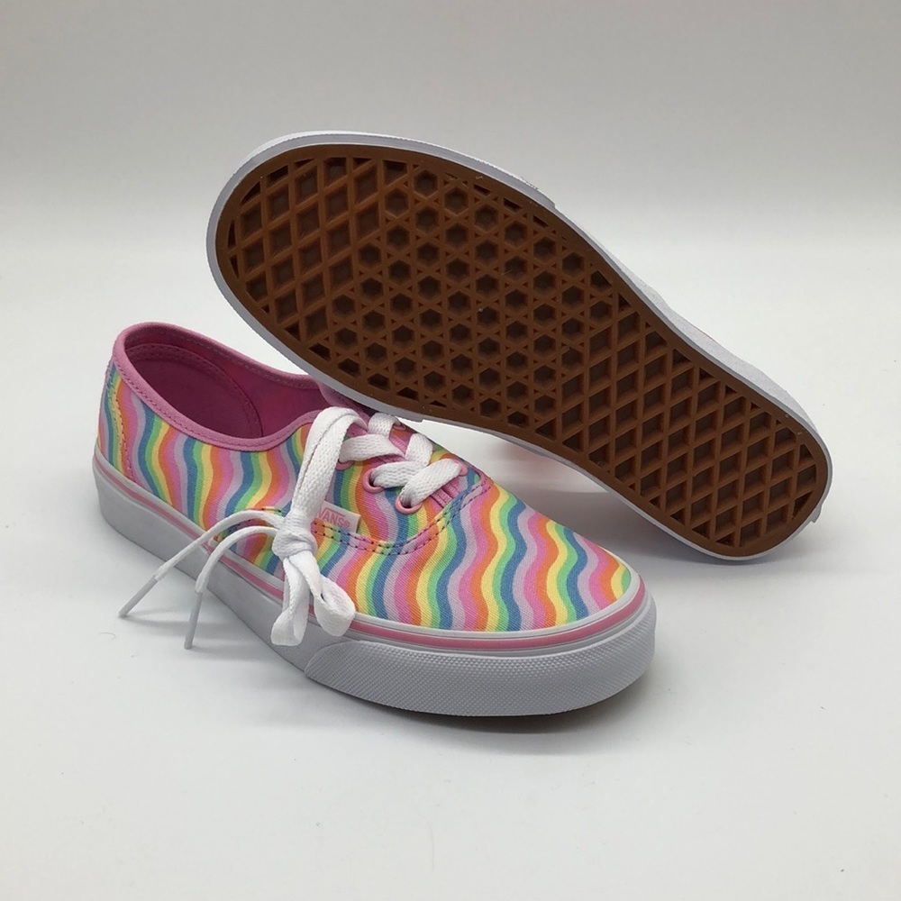 Vans authentic wavy rainbow kids VN0A3UIVARI